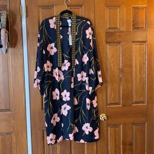 BNWT Kimono-style Floral Duster